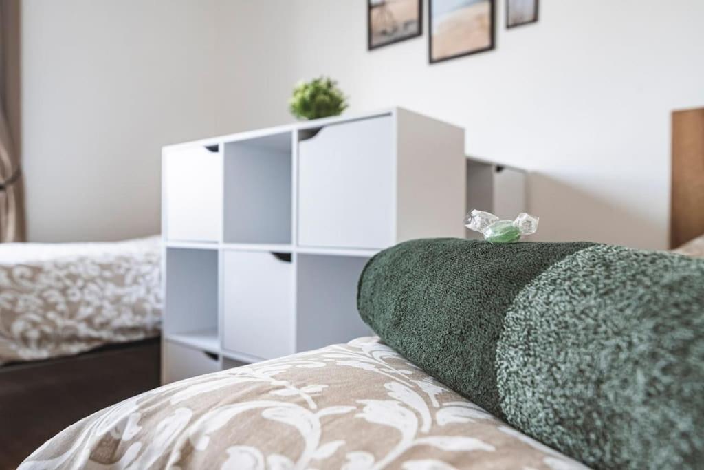 Appartement La "Taniere" Pour 6 Personnes à Isles-sur-Suippe Extérieur photo